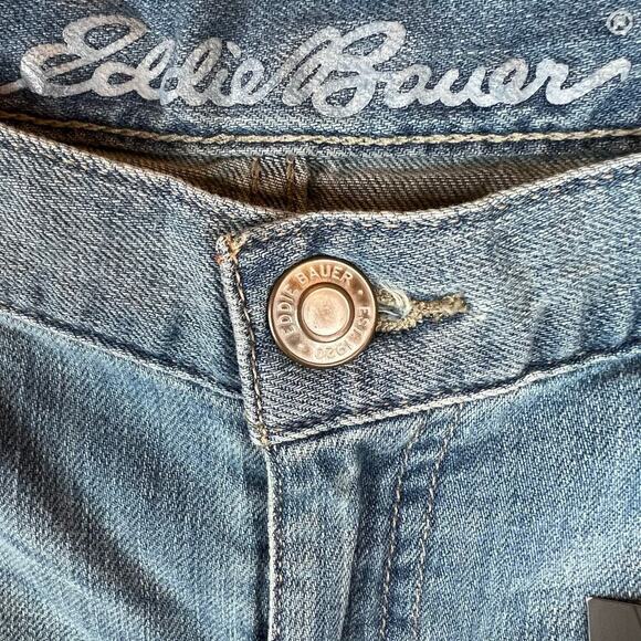 EDDIE BAUER Boyfriend Jean Shorts in Light Blue Women's Size 0 - Picture 7 of 13